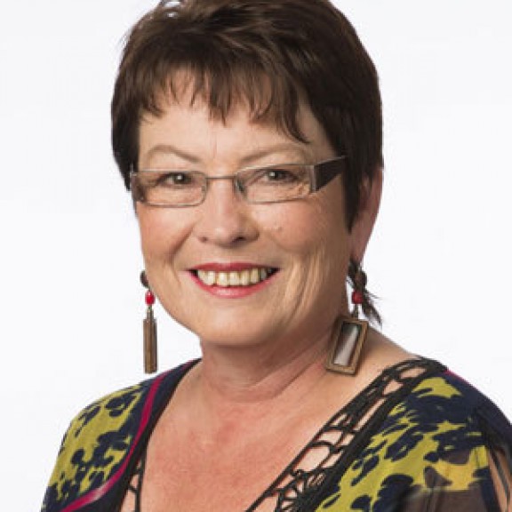 full vicki mckay 13